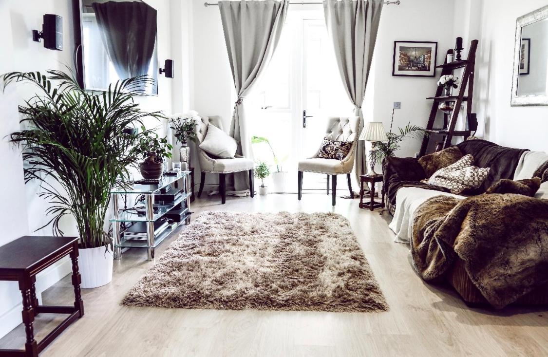 Lovely 2 Bed Apartment 15Mins From Bond St London Kültér fotó