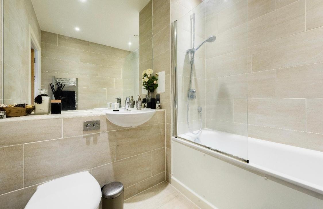 Lovely 2 Bed Apartment 15Mins From Bond St London Kültér fotó
